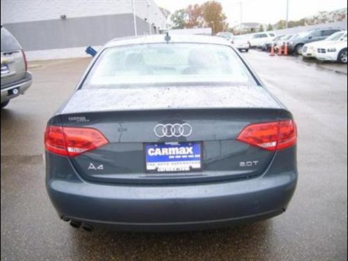 Audi A4 2010 photo 3