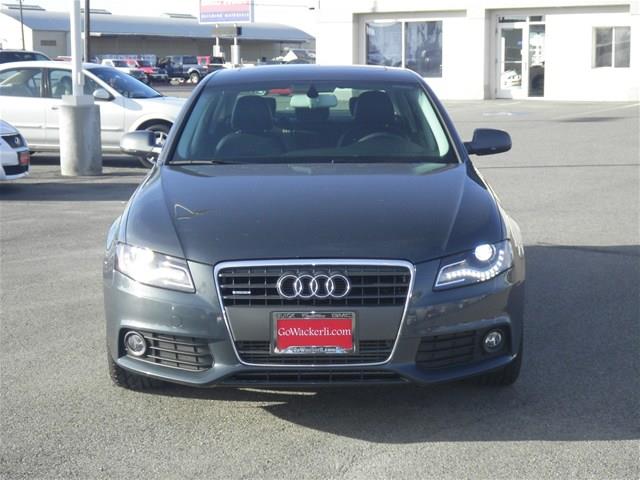 Audi A4 2010 photo 1