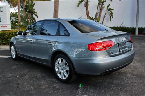 Audi A4 2010 photo 1