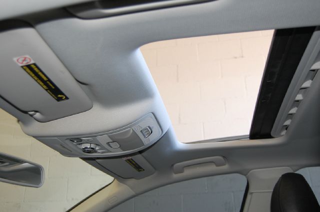 Audi A4 2010 photo 3