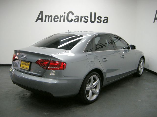 Audi A4 2011 photo 1