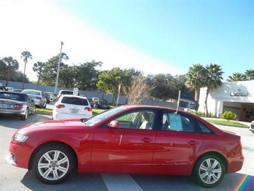 Audi A4 2011 photo 1