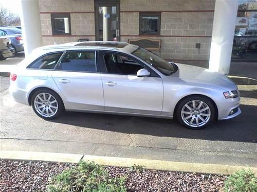 Audi A4 2011 photo 1