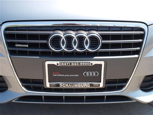 Audi A4 2011 photo 2