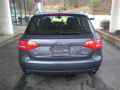 Audi A4 2011 photo 1