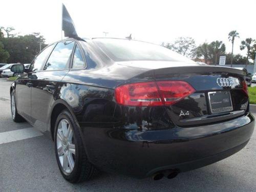 Audi A4 2011 photo 1
