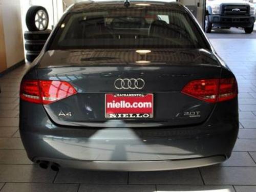 Audi A4 2011 photo 1