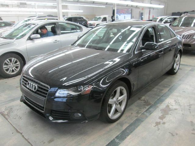 Audi A4 2011 photo 1