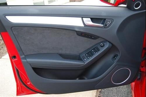 Audi A4 2011 photo 3