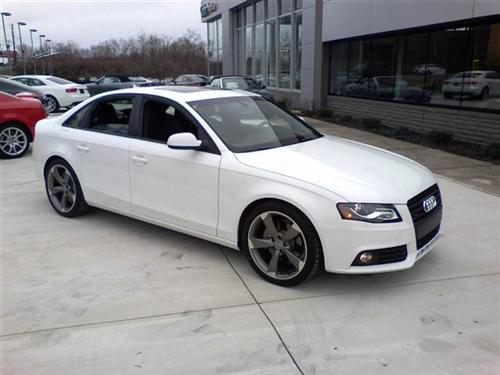 Audi A4 2011 photo 1