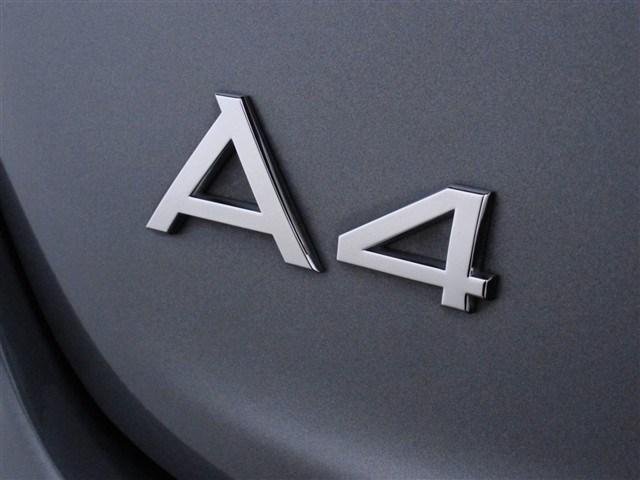 Audi A4 2012 photo 3