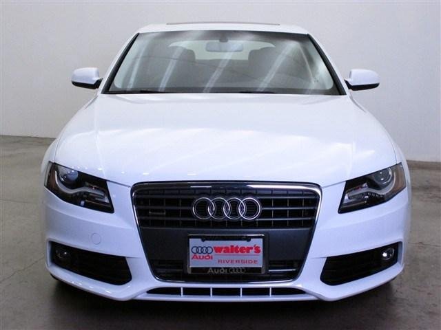 Audi A4 2012 photo 1