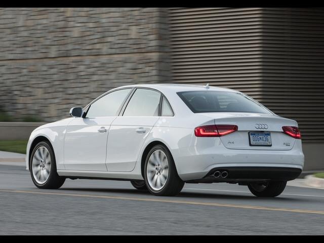 Audi A4 2013 photo 2