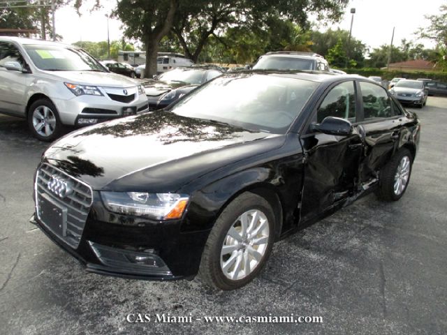 Audi A4 2013 photo 1