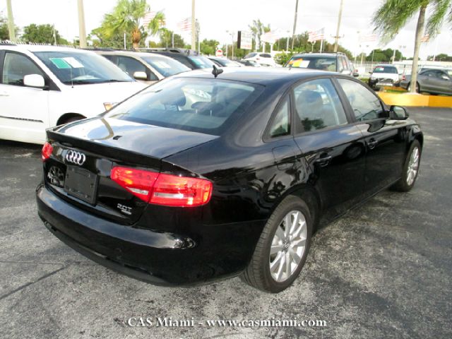 Audi A4 2013 photo 4