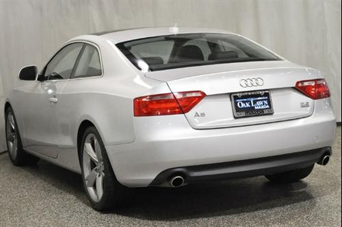 Audi A5 2009 photo 2