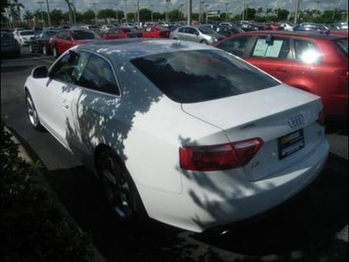 Audi A5 2009 photo 4