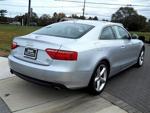 Audi A5 2009 photo 2