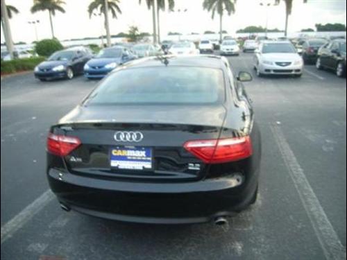 Audi A5 2009 photo 2