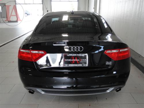Audi A5 2009 photo 2