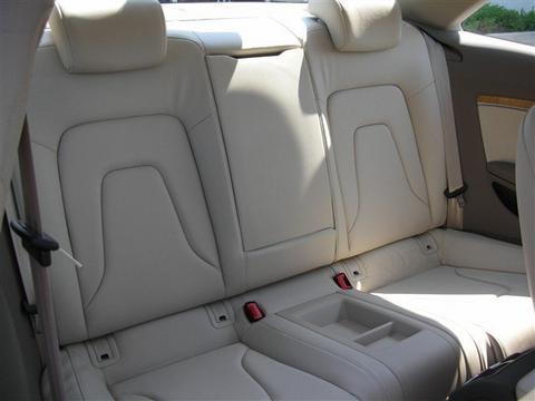 Audi A5 2009 photo 2