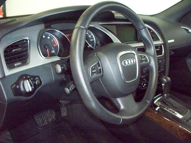 Audi A5 2010 photo 9