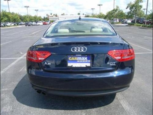 Audi A5 2010 photo 2