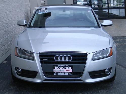 Audi A5 2010 photo 2