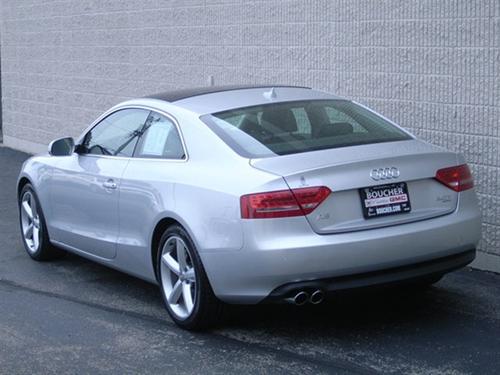 Audi A5 2010 photo 3