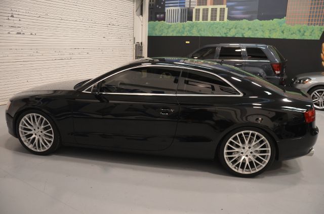 Audi A5 2010 photo 1