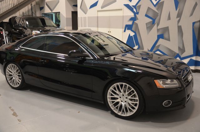 Audi A5 2010 photo 2