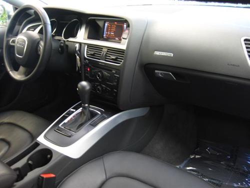 Audi A5 2010 photo 1