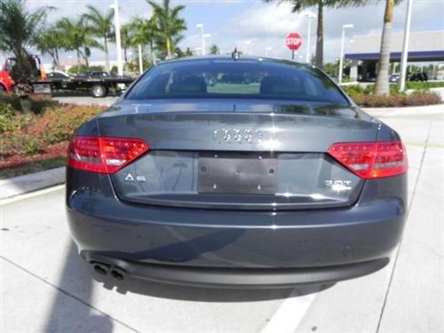 Audi A5 2010 photo 2
