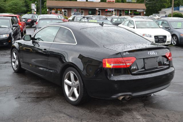 Audi A5 2010 photo 4