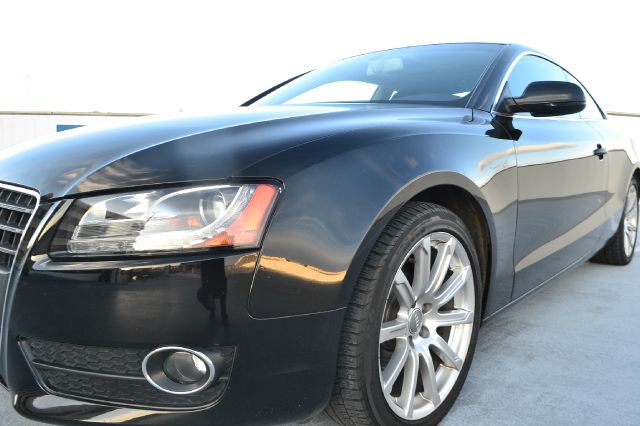 Audi A5 2011 photo 2