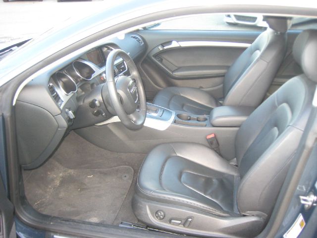 Audi A5 2011 photo 1