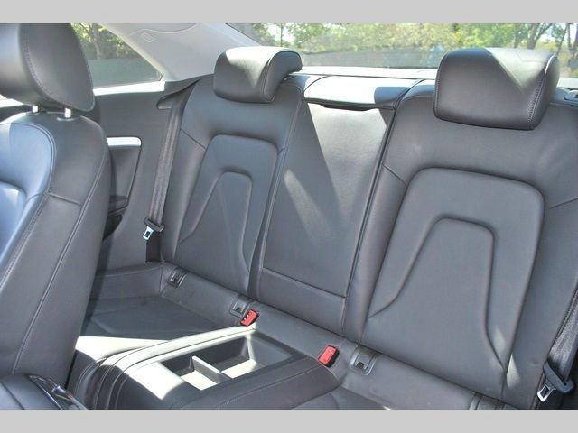 Audi A5 2011 photo 4