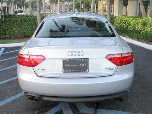 Audi A5 2011 photo 2