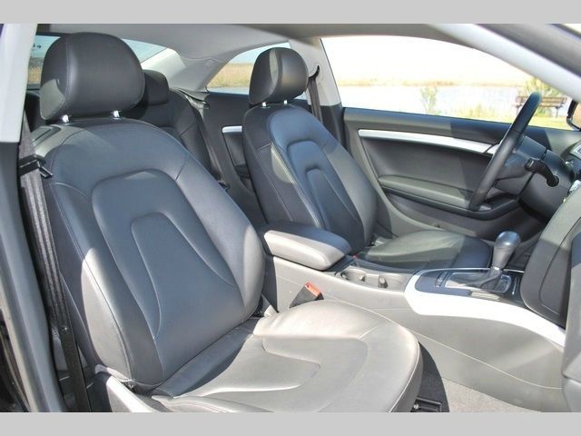 Audi A5 2011 photo 1