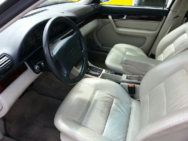 Audi A6 1995 photo 1