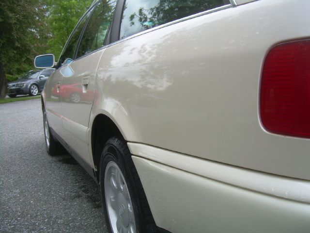 Audi A6 1996 photo 2