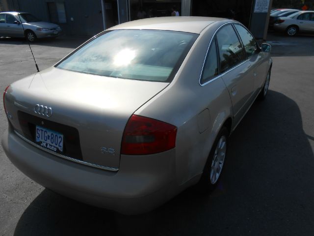 Audi A6 1998 photo 2