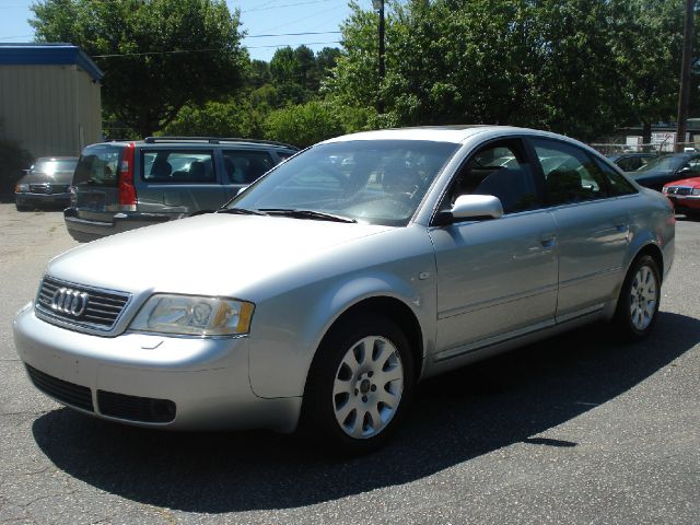 Audi A6 2001 photo 12