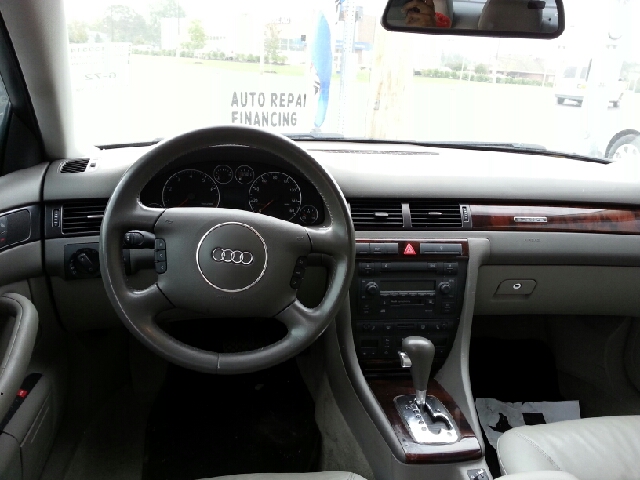 Audi A6 Supercrew-short-xlt-4wd-6 CD-1 Owner Sedan