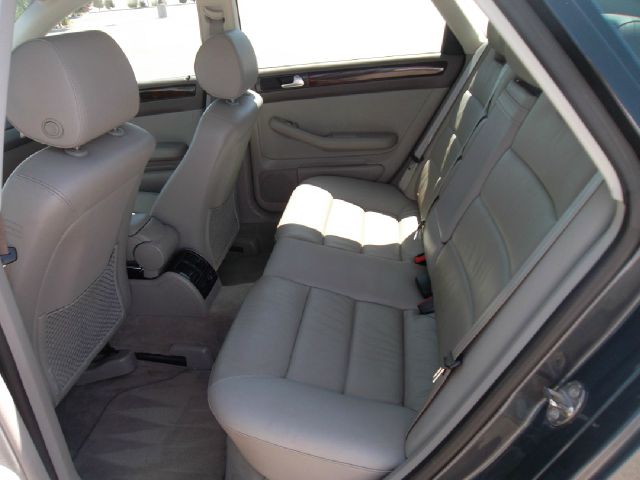 Audi A6 2004 photo 2