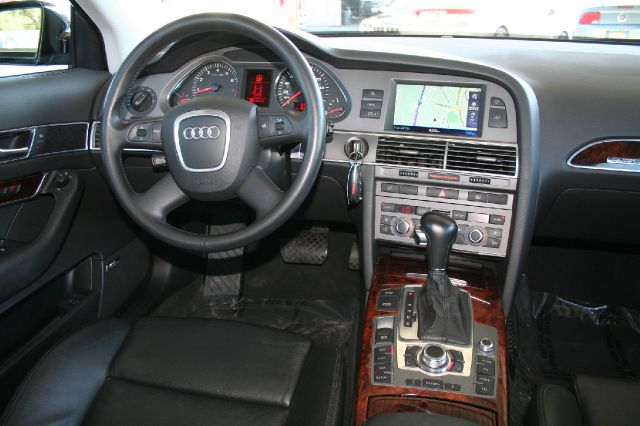 Audi A6 2005 photo 2