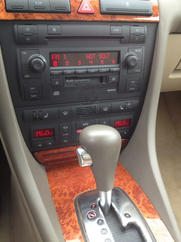 Audi A6 Avant 2004 photo 4