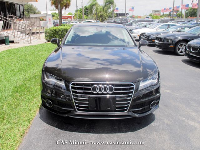 Audi A7 2013 photo 1