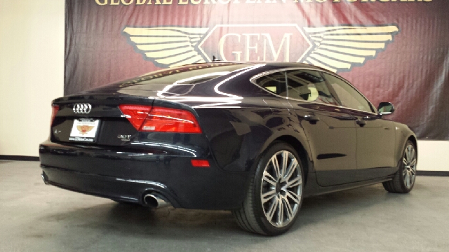 Audi A7 2013 photo 1