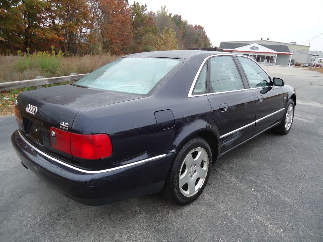 Audi A8 SW1 Sedan